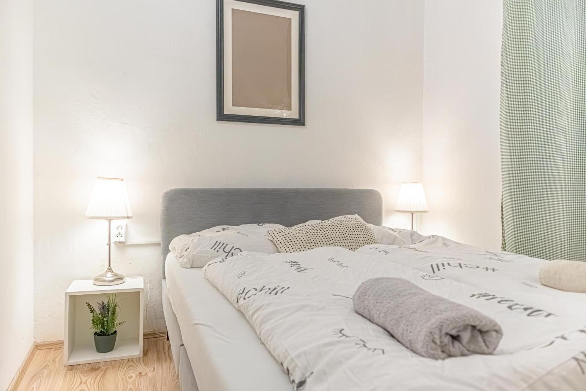 Budget-Friendly 2Br Apt With Great Location Appartement Wenen Buitenkant foto